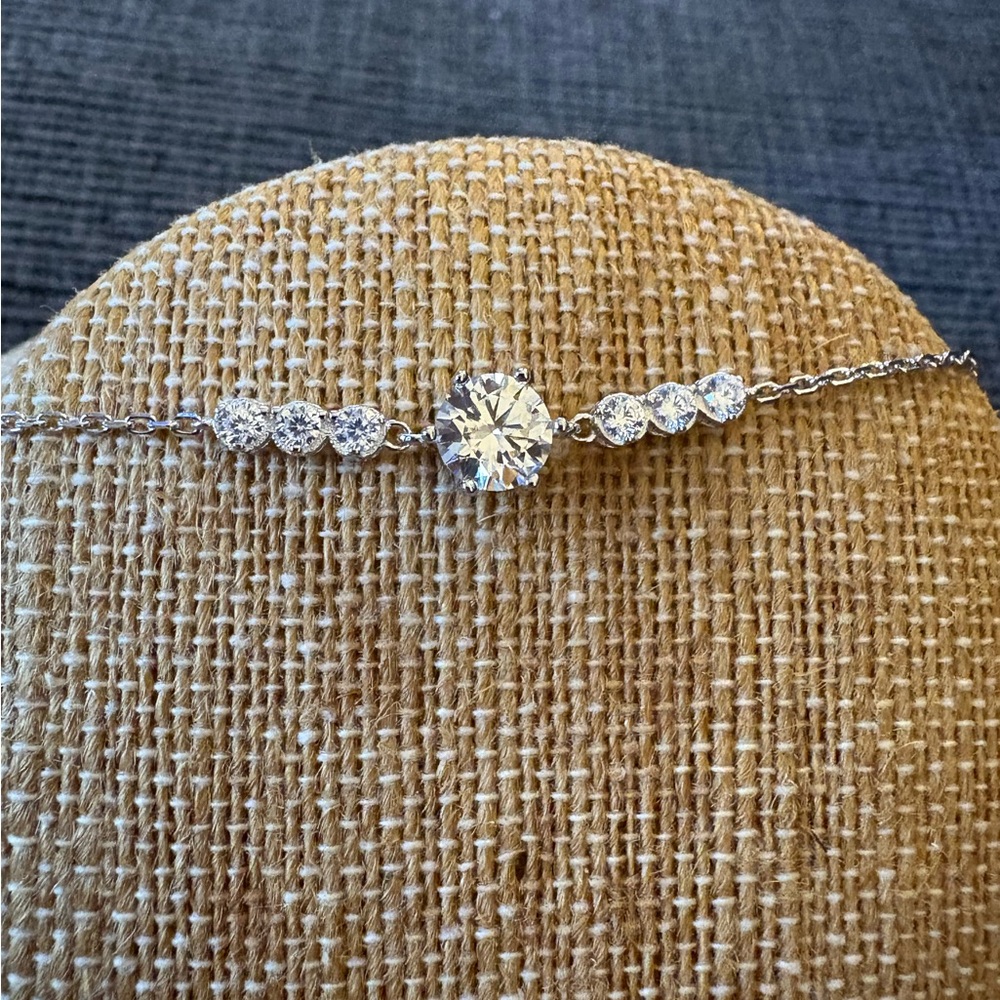 Solid Sterling Silver One Carat Moissanite Bracelet New in Package - Picture 3 of 7